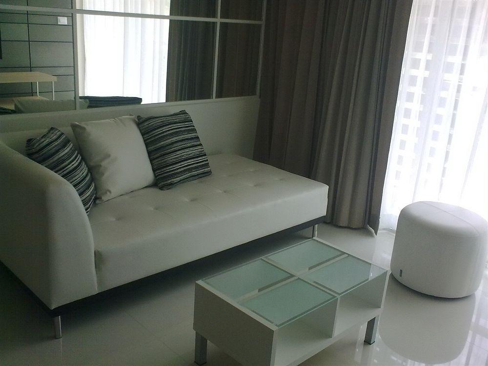 The Baycliff Residences Patong Bagian luar foto