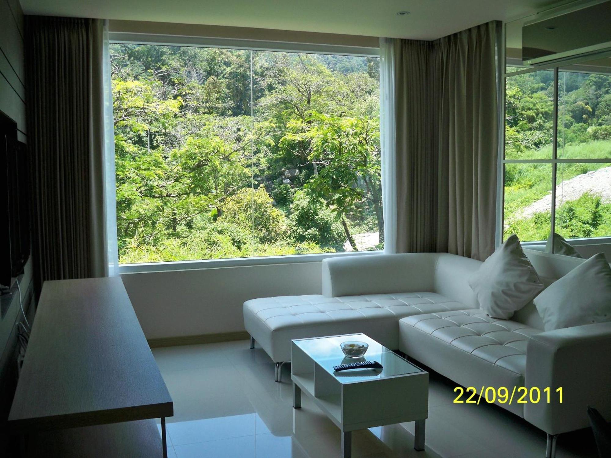The Baycliff Residences Patong Bagian luar foto