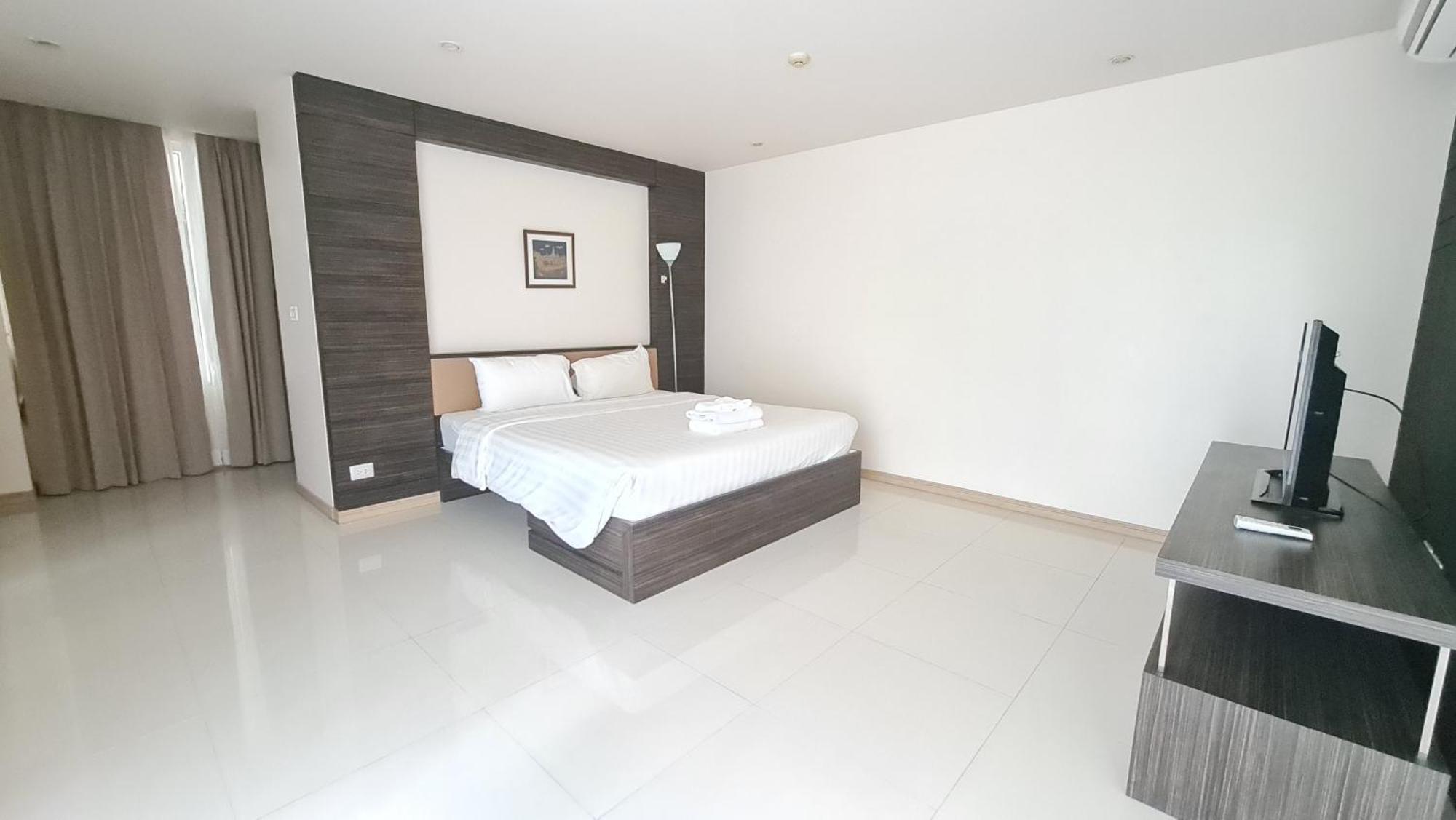 The Baycliff Residences Patong Bagian luar foto