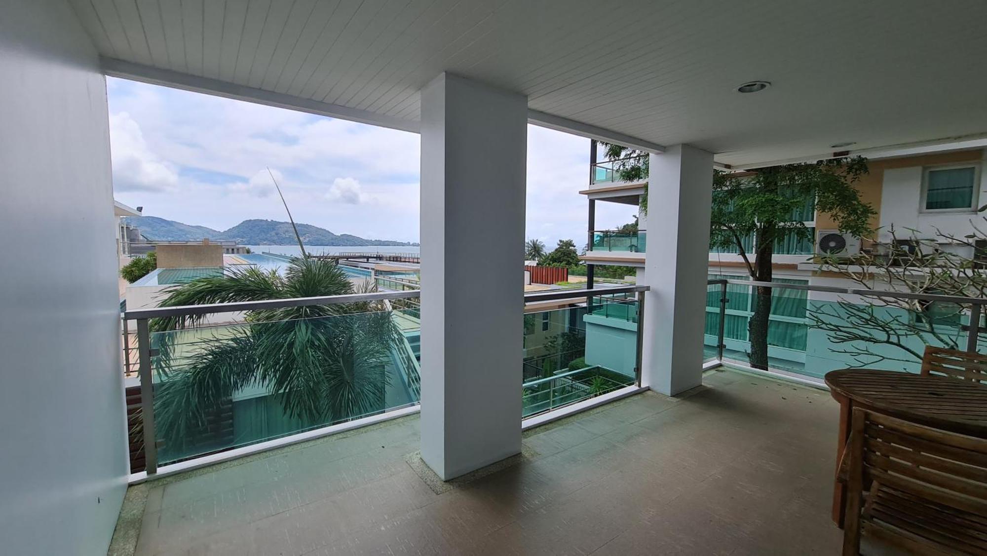 The Baycliff Residences Patong Bagian luar foto