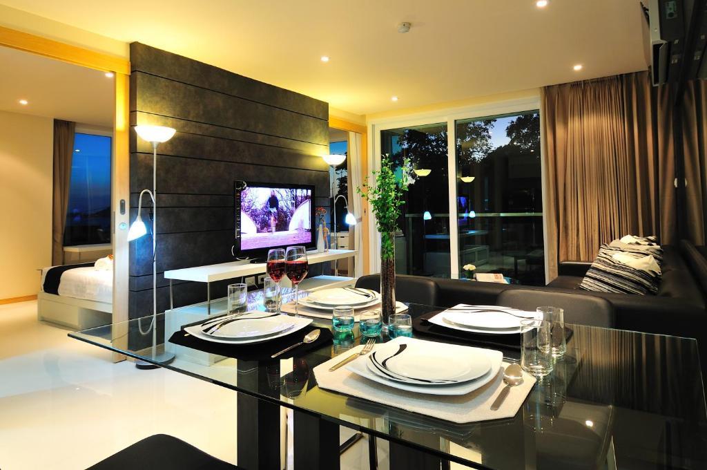The Baycliff Residences Patong Bagian luar foto